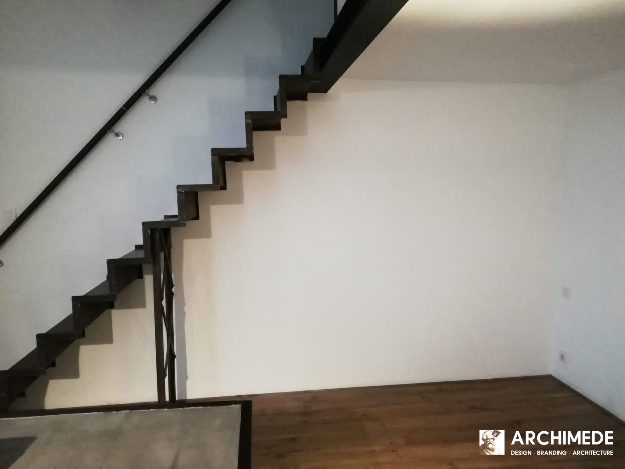 Escalier — vue avant transformation
